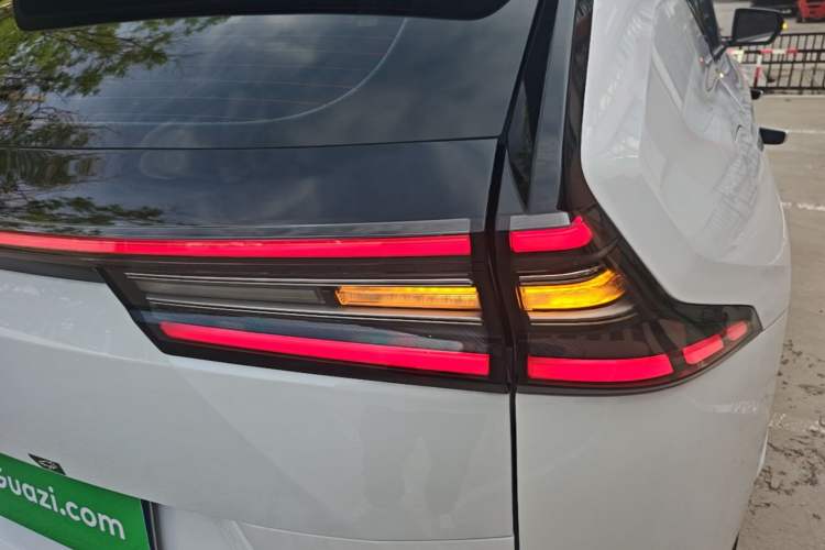 Used GAC Trumpchi GS4 2024 MAX 1.5T Flagship Edition Right Rear Taillight