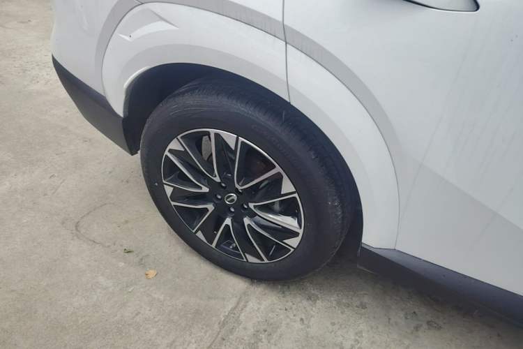 Used GAC Trumpchi GS4 2024 MAX 1.5T Flagship Edition Right Rear Wheel Hub