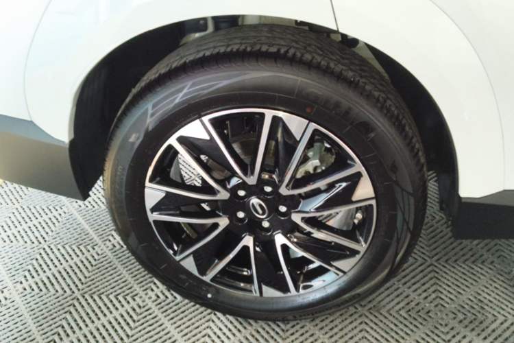 Used GAC Trumpchi GS4 2024 MAX 1.5T Flagship Edition Right Rear Wheel Hub