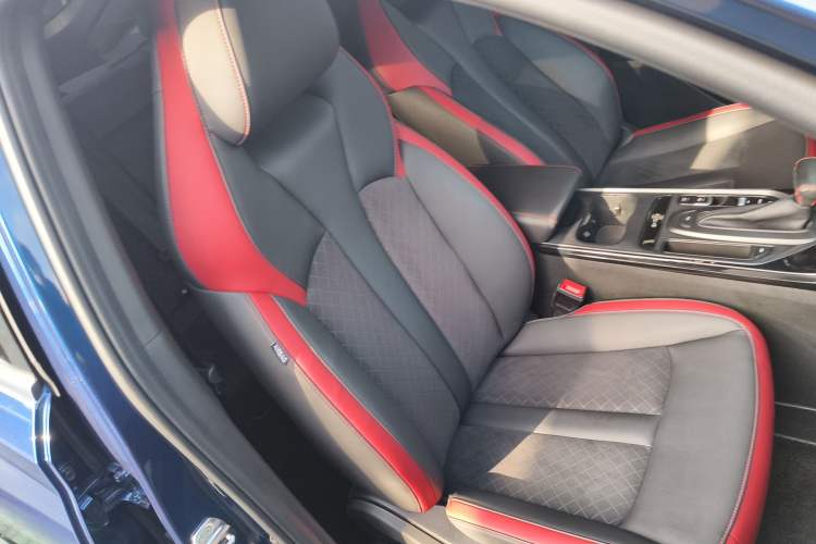 Used GAC Trumpchi GS4 COUPE 2020 270T Automatic Smart Connectivity Edition Right Front Seat
