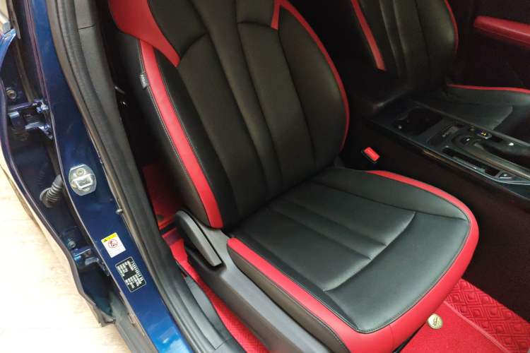 Used GAC Trumpchi GS4 COUPE 2020 270T Automatic Smart Connectivity Edition Right Front Seat