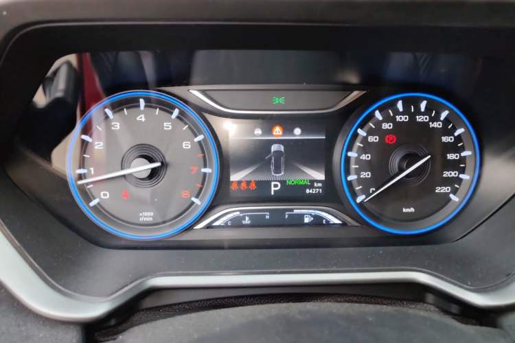 Used GAC Trumpchi GS4 COUPE 2020 270T Automatic Smart Connectivity Edition Odometer Close Up