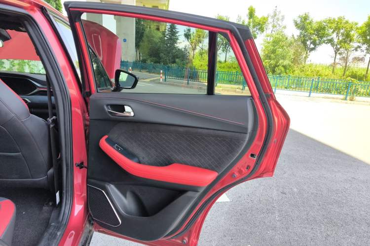 Used GAC Trumpchi GS4 COUPE 2020 270T Automatic Luxury Edition Right Rear Door Interior