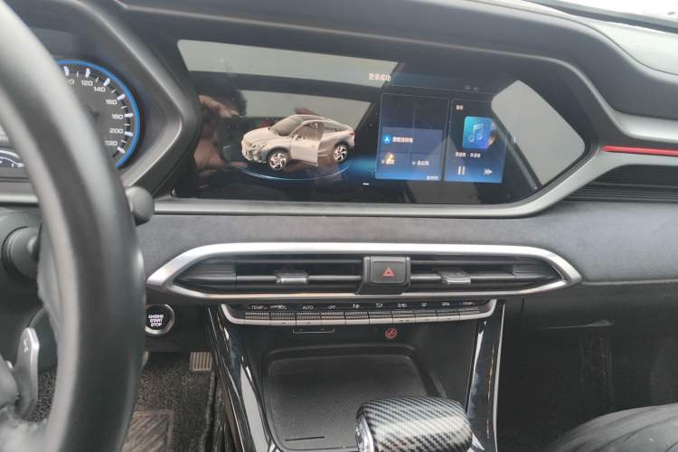Used GAC Trumpchi GS4 COUPE 2020 270T Automatic Smart Connectivity Edition Audio And AC Panel