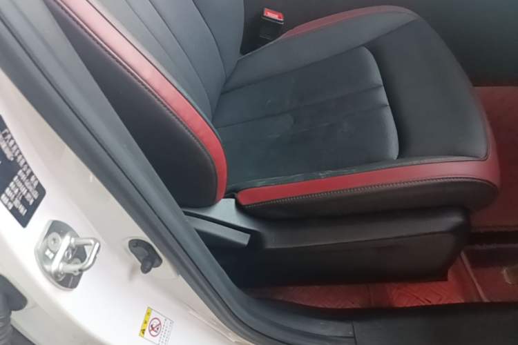 Used GAC Trumpchi GS4 COUPE 2020 270T Automatic Smart Connectivity Edition Right Front Seat