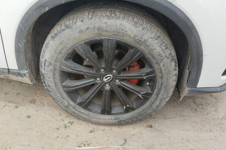 Used GAC Trumpchi GS4 COUPE 2020 270T Automatic Smart Connectivity Edition Right Front Wheel Hub