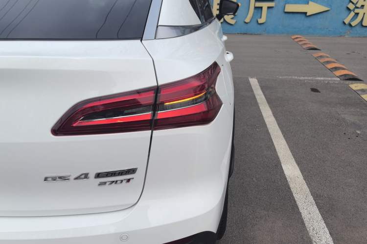 Used GAC Trumpchi GS4 COUPE 2020 270T Automatic Smart Connectivity Edition Right Rear Taillight