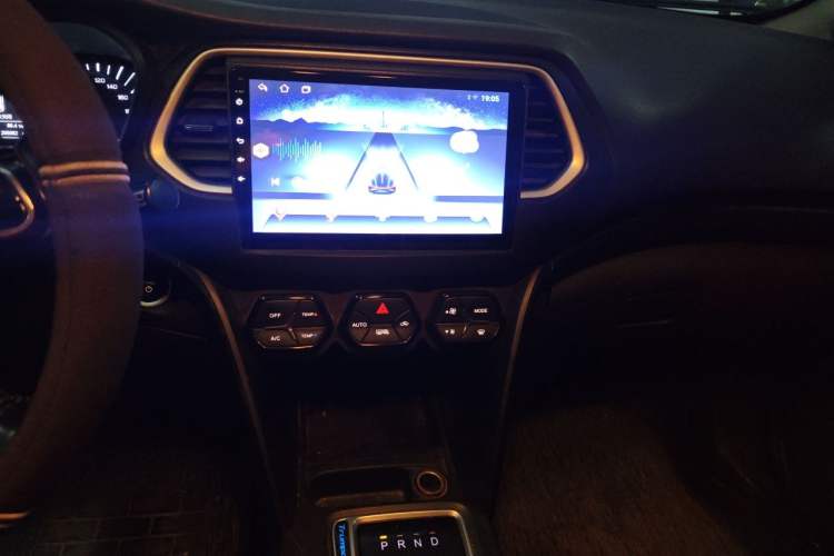 Used GAC Trumpchi GS4 New Energy 2017 1.5L PHEV Deluxe Edition Audio And AC Panel