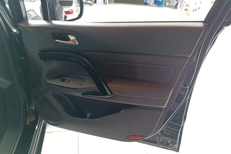 Used GAC Trumpchi GS4 New Energy 2017 1.5L PHEV Smart Enjoyment Edition Right Front Door Interior