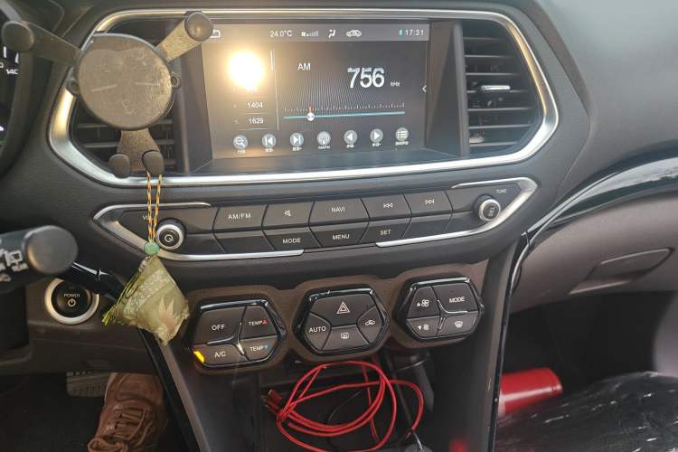 Used GAC Trumpchi GS4 New Energy 2017 1.5L PHEV Smart Enjoyment Edition Audio And AC Panel