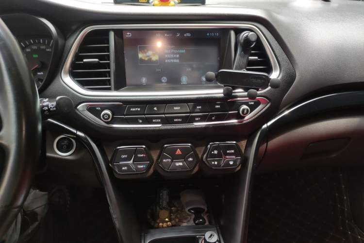 Used GAC Trumpchi GS4 New Energy 2017 1.5L PHEV Deluxe Edition Audio And AC Panel
