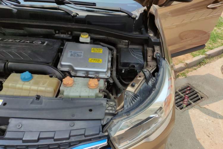 Used GAC Trumpchi GS4 New Energy 2017 1.5L PHEV Deluxe Edition Engine Bay Left