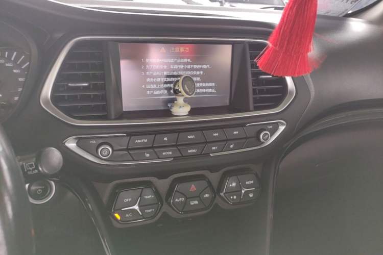 Used GAC Trumpchi GS4 New Energy 2017 1.5L PHEV Deluxe Edition Audio And AC Panel