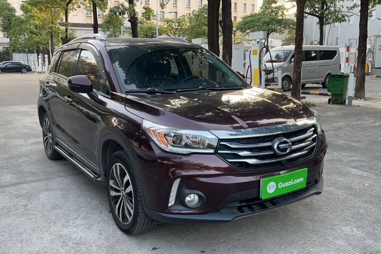 Used GAC Trumpchi GS4 New Energy 2017 1.5L PHEV Smart Enjoyment Edition Front Right 45 Deg