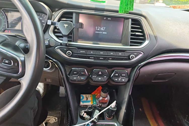 Used GAC Trumpchi GS4 New Energy 2017 1.5L PHEV Smart Enjoyment Edition Audio And AC Panel