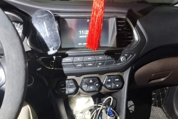 Used GAC Trumpchi GS4 New Energy 2017 1.5L PHEV Smart Enjoyment Edition Audio And AC Panel