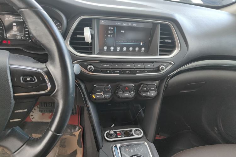 Used GAC Trumpchi GS4 New Energy 2017 1.5L PHEV Deluxe Edition Audio And AC Panel
