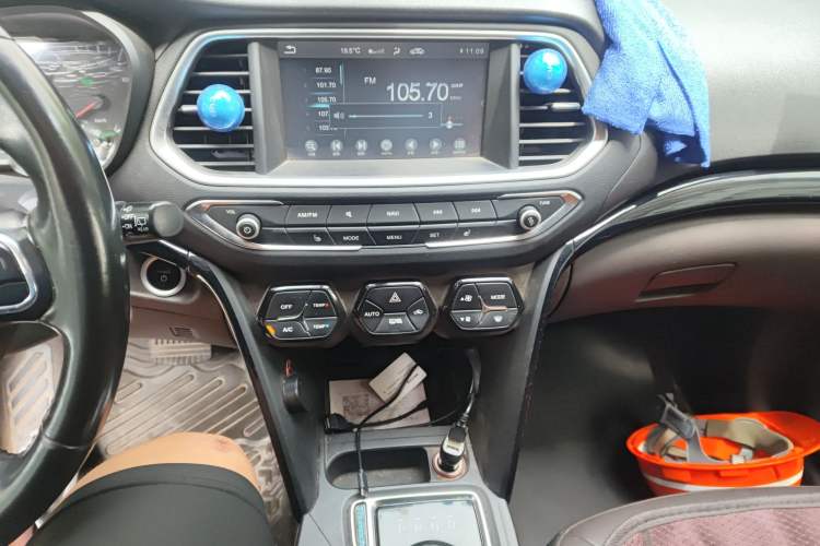 Used GAC Trumpchi GS4 New Energy 2017 1.5L PHEV Deluxe Edition Audio And AC Panel