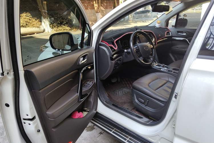 Used GAC Trumpchi GS4 New Energy 2017 1.5L PHEV Deluxe Edition Driver Seat