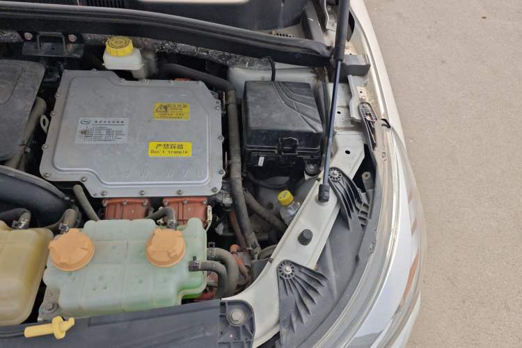 Used GAC Trumpchi GS4 New Energy 2017 1.5L PHEV Deluxe Edition Engine Bay Left