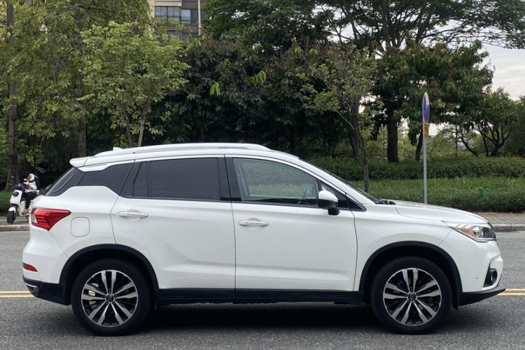 Used GAC Trumpchi GS4 New Energy 2017 1.5L PHEV Deluxe Edition Exterior 12