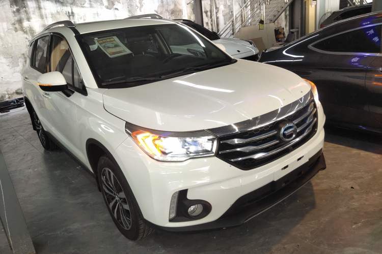 Used GAC Trumpchi GS4 New Energy 2017 1.5L PHEV Smart Enjoyment Edition Exterior 2