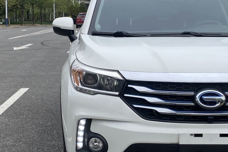 Used GAC Trumpchi GS4 New Energy 2017 1.5L PHEV Deluxe Edition Exterior 9