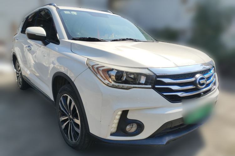 Used GAC Trumpchi GS4 New Energy 2017 1.5L PHEV Deluxe Edition Front Right 45 Deg