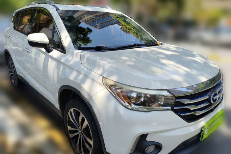 Used GAC Trumpchi GS4 New Energy 2017 1.5L PHEV Smart Enjoyment Edition Front Right 45 Deg