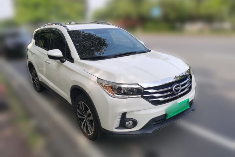 Used GAC Trumpchi GS4 New Energy 2017 1.5L PHEV Deluxe Edition Front Right 45 Deg