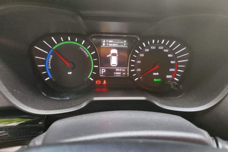 Used GAC Trumpchi GS4 New Energy 2017 1.5L PHEV Deluxe Edition Odometer Close Up