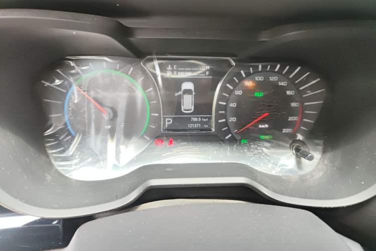 Used GAC Trumpchi GS4 New Energy 2017 1.5L PHEV Deluxe Edition Odometer Close Up