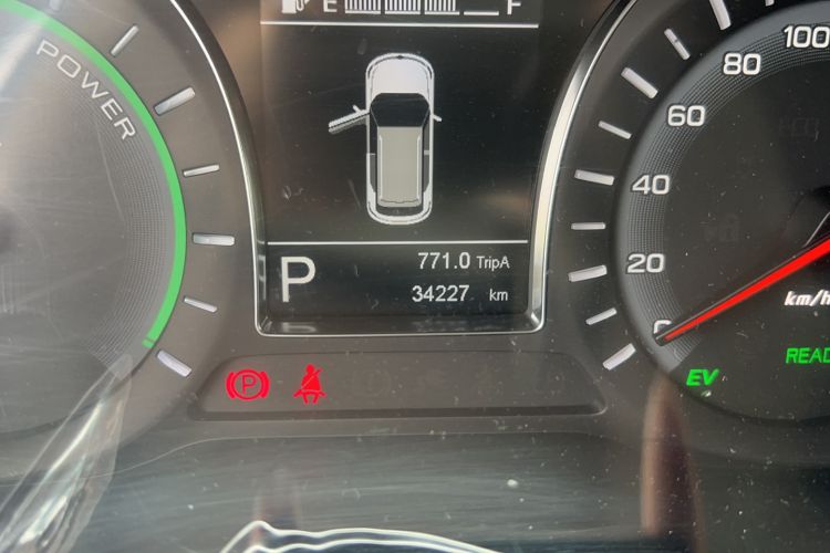 Used GAC Trumpchi GS4 New Energy 2017 1.5L PHEV Deluxe Edition Odometer Close Up