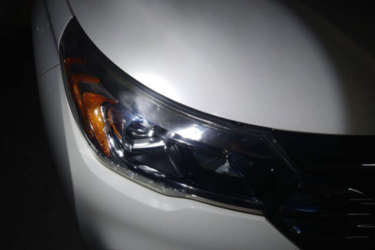 Used GAC Trumpchi GS4 New Energy 2017 1.5L PHEV Smart Enjoyment Edition Right Front Headlight
