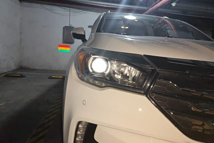 Used GAC Trumpchi GS4 New Energy 2017 1.5L PHEV Deluxe Edition Right Front Headlight