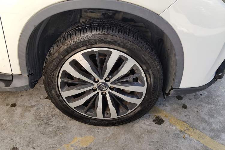 Used GAC Trumpchi GS4 New Energy 2017 1.5L PHEV Deluxe Edition Right Front Wheel Hub