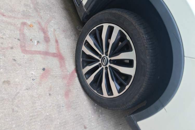 Used GAC Trumpchi GS4 New Energy 2017 1.5L PHEV Smart Enjoyment Edition Right Front Wheel Hub