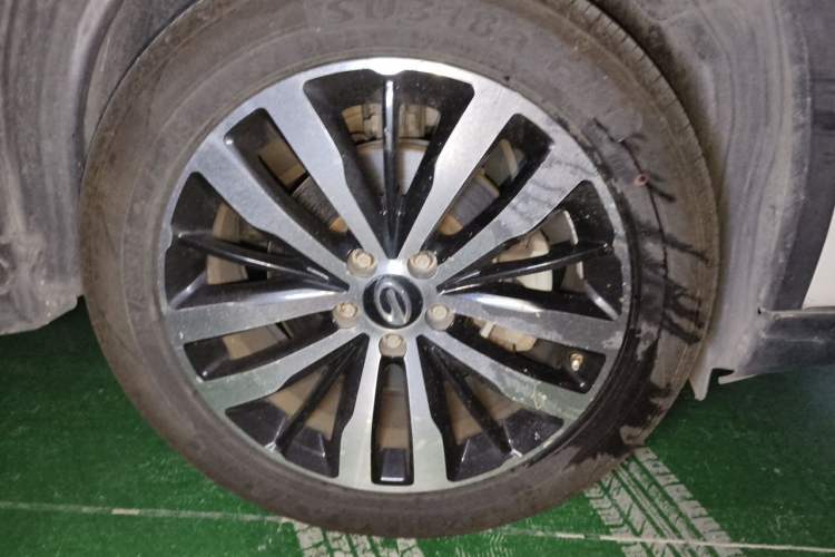 Used GAC Trumpchi GS4 New Energy 2017 1.5L PHEV Deluxe Edition Right Front Wheel Hub