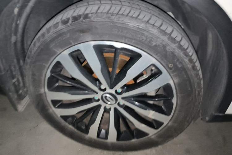 Used GAC Trumpchi GS4 New Energy 2017 1.5L PHEV Smart Enjoyment Edition Right Front Wheel Hub