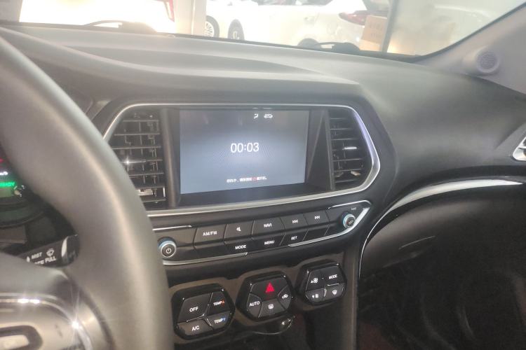 Used GAC Trumpchi GS4 New Energy 2017 1.5L PHEV Smart Enjoyment Edition Audio And AC Panel