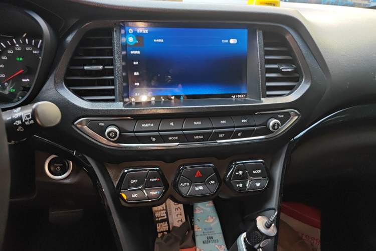 Used GAC Trumpchi GS4 New Energy 2019 1.5L PHEV Deluxe Edition Audio And AC Panel