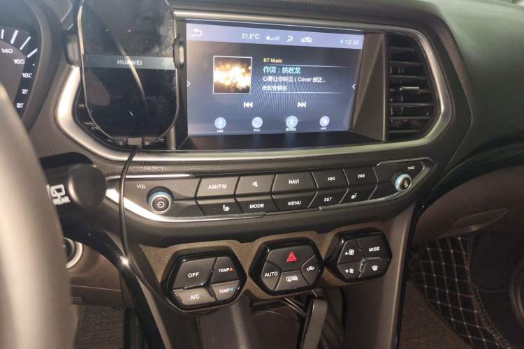 Used GAC Trumpchi GS4 New Energy 2019 1.5L PHEV Deluxe Edition Audio And AC Panel