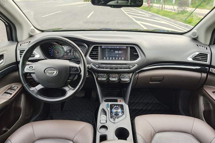 Used GAC Trumpchi GS4 New Energy 2019 1.5L PHEV Deluxe Edition Center Console