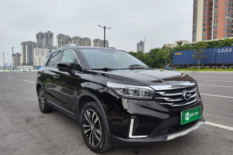 Used GAC Trumpchi GS4 New Energy 2019 1.5L PHEV Deluxe Edition Front Right 45 Deg