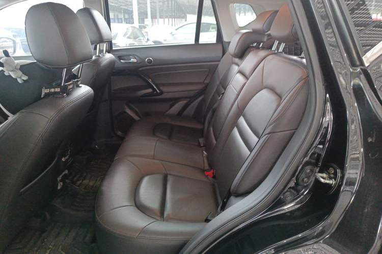 Used GAC Trumpchi GS4 New Energy 2019 1.5L PHEV Deluxe Edition Interior 4