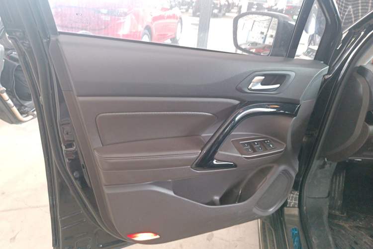 Used GAC Trumpchi GS4 New Energy 2019 1.5L PHEV Deluxe Edition Interior 7