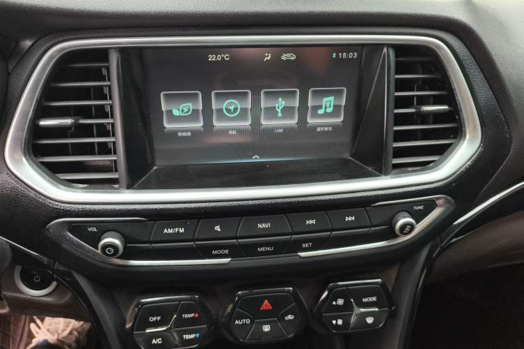 Used GAC Trumpchi GS4 New Energy 2019 1.5L PHEV Smart Enjoyment Version Audio And AC Panel