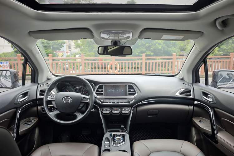 Used GAC Trumpchi GS4 New Energy 2019 1.5L PHEV Deluxe Edition Interior 4