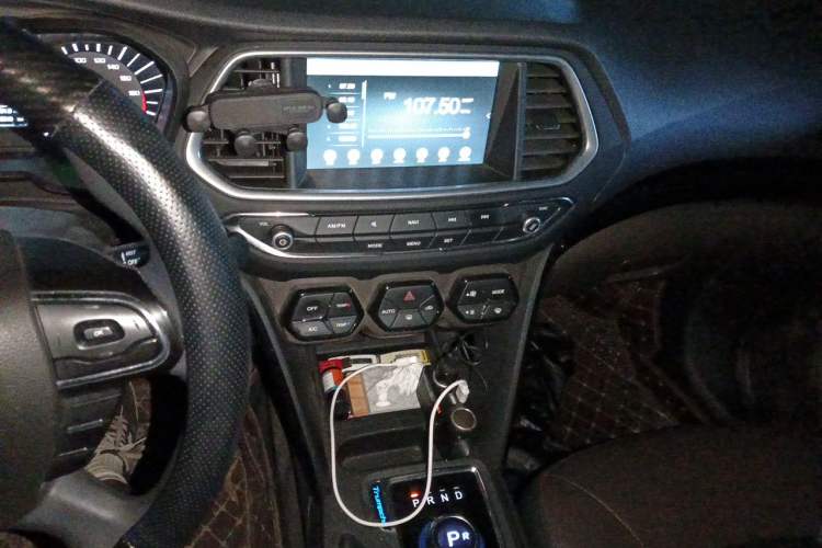 Used GAC Trumpchi GS4 New Energy 2019 1.5L PHEV Smart Enjoyment Version Audio And AC Panel