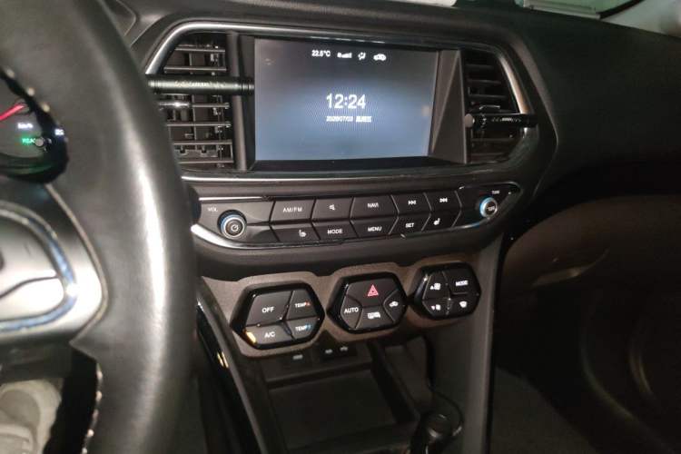 Used GAC Trumpchi GS4 New Energy 2019 1.5L PHEV Deluxe Edition Audio And AC Panel